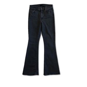 Mother The Weekender Mid-rise Flare Jeans in Not Guilty, Size 27